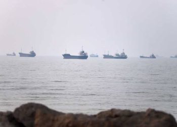 US and Iran exchange more strikes as tensions boil over in the Strait of Hormuz