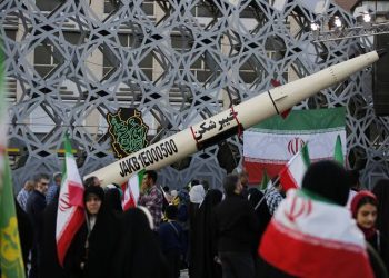 Iran expands attacks on Gulf states after intense US strikes