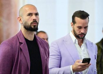 The US Marshals Service informs AP that social media celebrities Andrew and Tristan Tate were detained in Miami.